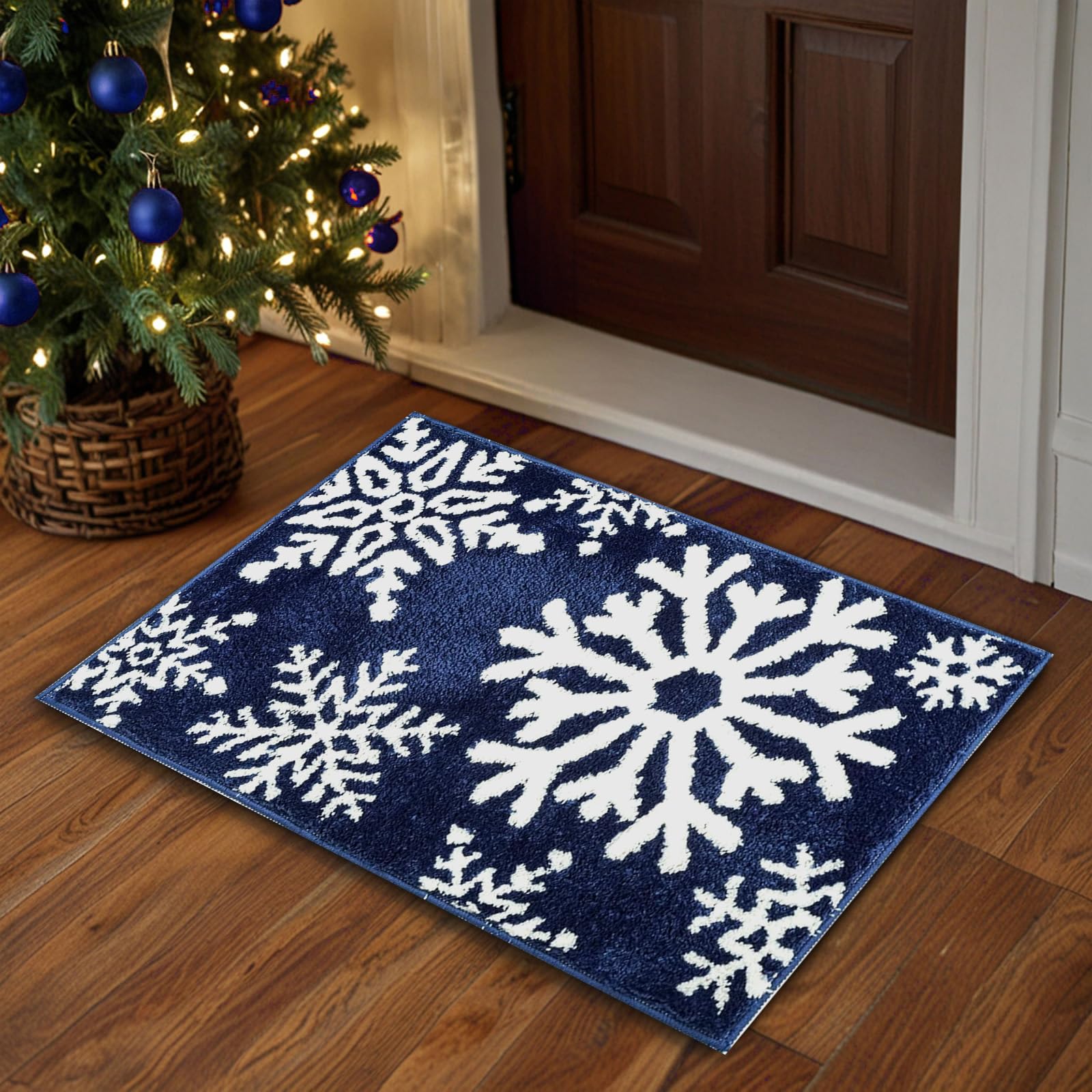 Lindameler Christmas Bathroom Rugs Winter Red Snowflake Christmas Bath Mat for Bathroom Extra Soft Absorbent Washable Non Slip Shower Mat Cute Lovely Christmas Holiday Rugs 20''x32'' (Blue,20''x32'')