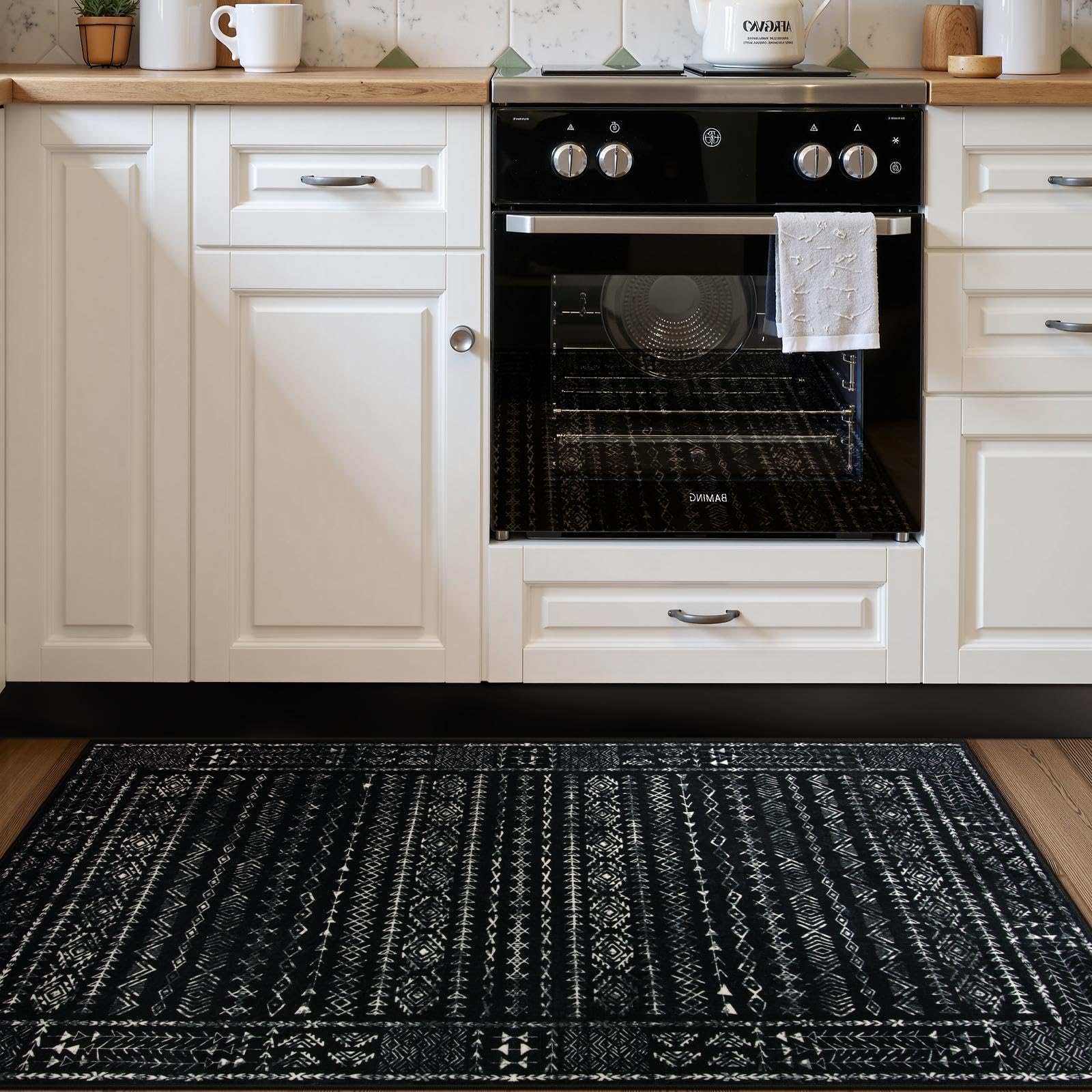 Zealude Boho Washable 3x5 Area Rugs for Kitchen Floor, Black and White Rug Modern Indoor Mats for Entryway Non Slip, Moroccan Geometric Carpet for Entrance Bathroom Living Laundry Room (3 x 5,Black)