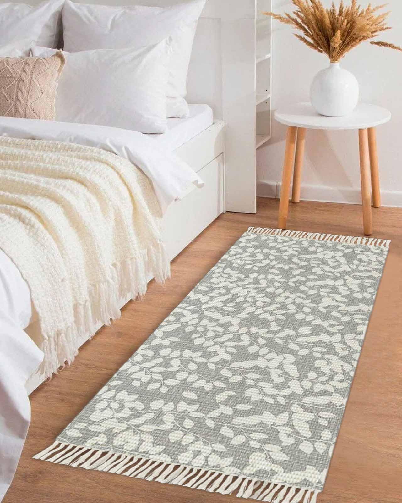 Grey White Botanical Kitchen Runner Rug 2'x4', Washable Woven Cotton Area Rug with Tassels Bathroom Hallway Rug, Pastoral Spring Floral Summer Art Entryway Bedroom Rug Non Slip Throw Rug Carpet