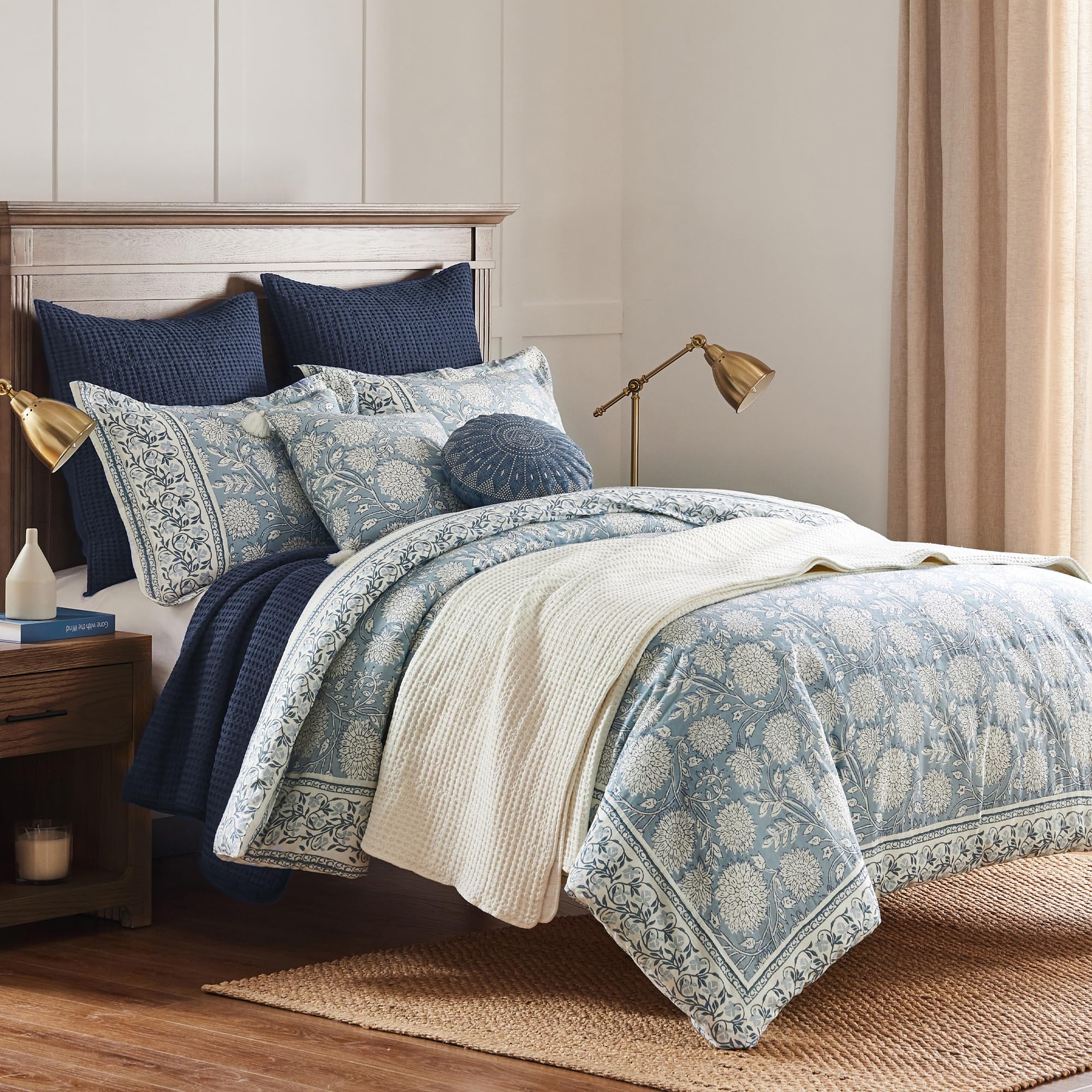 Levtex Home - Adare Blue Duvet Cover Set - King Duvet Cover + Two King Pillow Cases - Bordered Floral - Blue, Navy and White - Duvet Cover (106 x 94in.) and Pillow Case (36 x 20in.) - Cotton