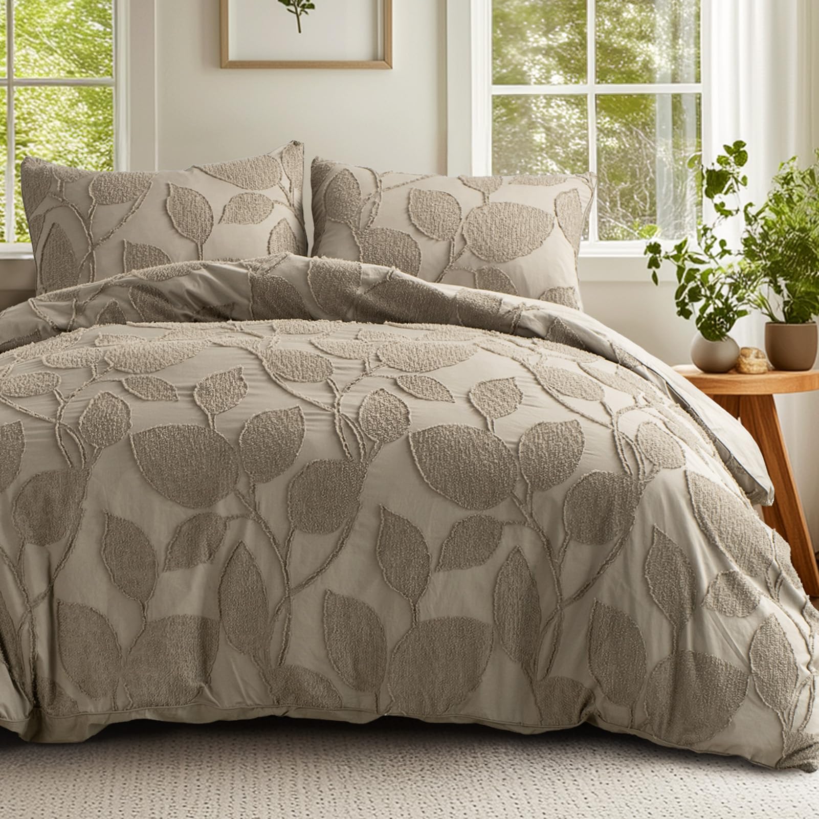 DELIGHT HOME Soft Duvet Cover King Size, 3 Pieces Tufted Clipped Jacquard Duvet Covers Set, King Boho Duvet Cover, Bedding Duvet Cover with 2 Pillow Shams, Corner Ties and Button (King, Deep Khaki)