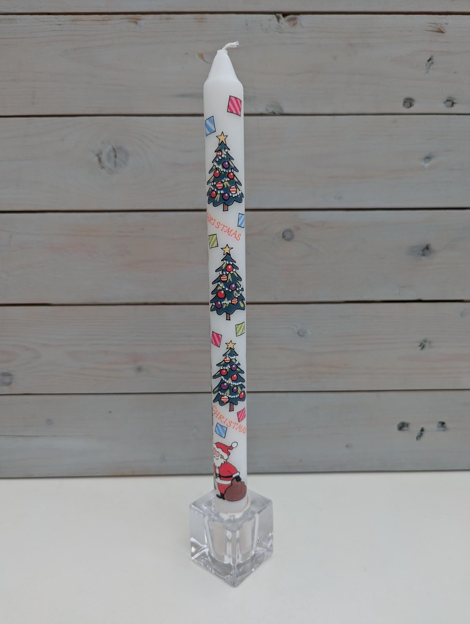 Alison Gardiner Advent Candle - Festive Christmas Tree Candle Design with Merry Christmas Message - Unscented Wax 29.5 cm Dinner Candle for Holiday Countdown - Made in England