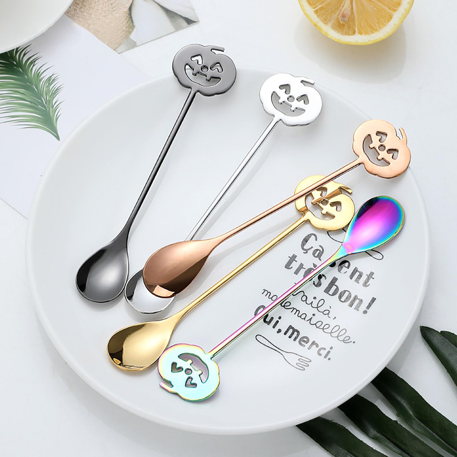 5pcs Halloween Pumpkin Coffee Spoon, Horror Pumpkin Head Stainless Steel Mixing Spoon, Multi-Function Cocktail Stirrer, Dessert & Tea Sugar Stirring Scoop for Kitchen, Bar (5*E)