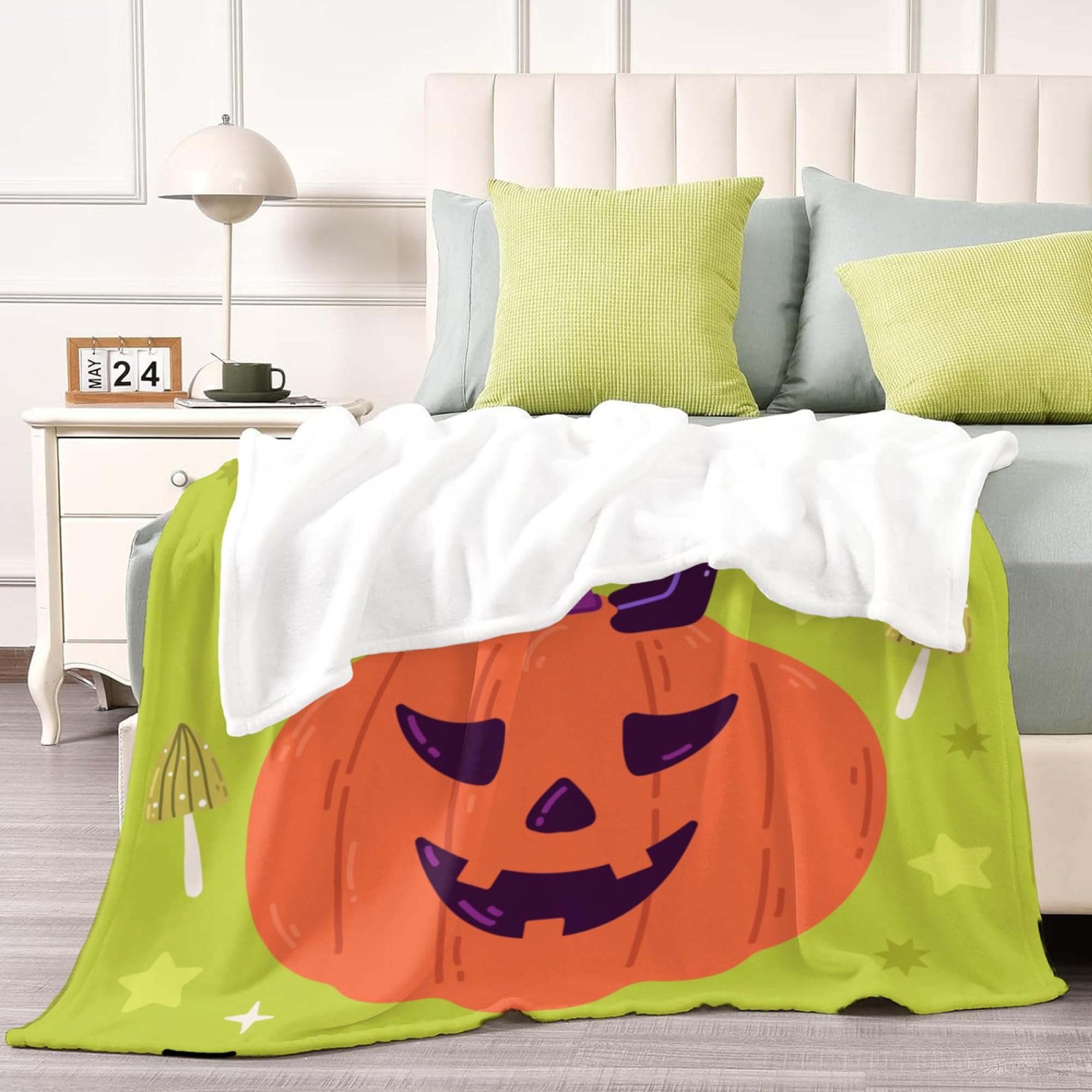 Personalized Halloween Blanket with Name, Custom Cute Pumpkin Ghost Throw Blanket Gift for Kids Soft Flannel Utilize Fall Decor Decor Couch Bed Sofa Cultivate Cozy Home