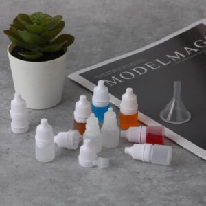 Styquenzer 12PCS 3ml Empty Plastic Dropper Bottles, Bulk Portable Dropper Mini Liquid Dropper Bottle with Screw Cap, Mini Dropper Bottles for Liquids Oils Essence Paint