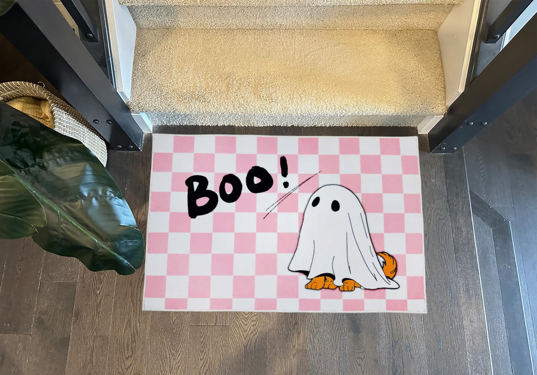 Twelve Studio Halloween Boo Doormat, Cute Spooky Ghost Dog Indoor Outdoor Welcome Mat, Washable Anti-Slip Rug for Entrance Kitchen Bathroom Halloween Decoration, 2’x3' Pink White Checkerboard