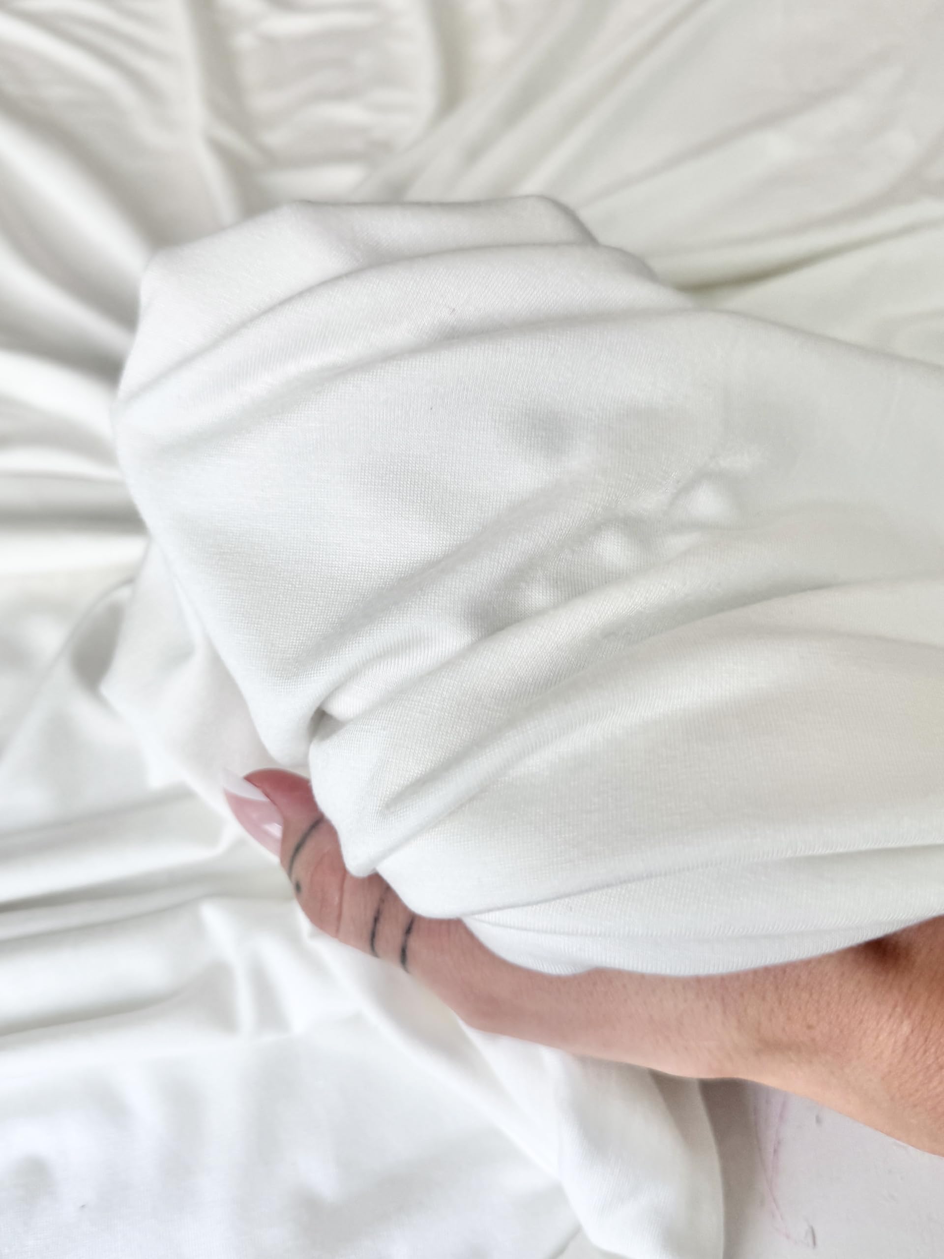 Cotton Jersey Spandex Fabric - Soft - Breathable - All Way Stretch Fabric - Medium Weight - Perfect Choice for Baby Grow, Tshirts, and Cotton Jersey Sheets - 58 Inches Wide - 1 Yard (White)