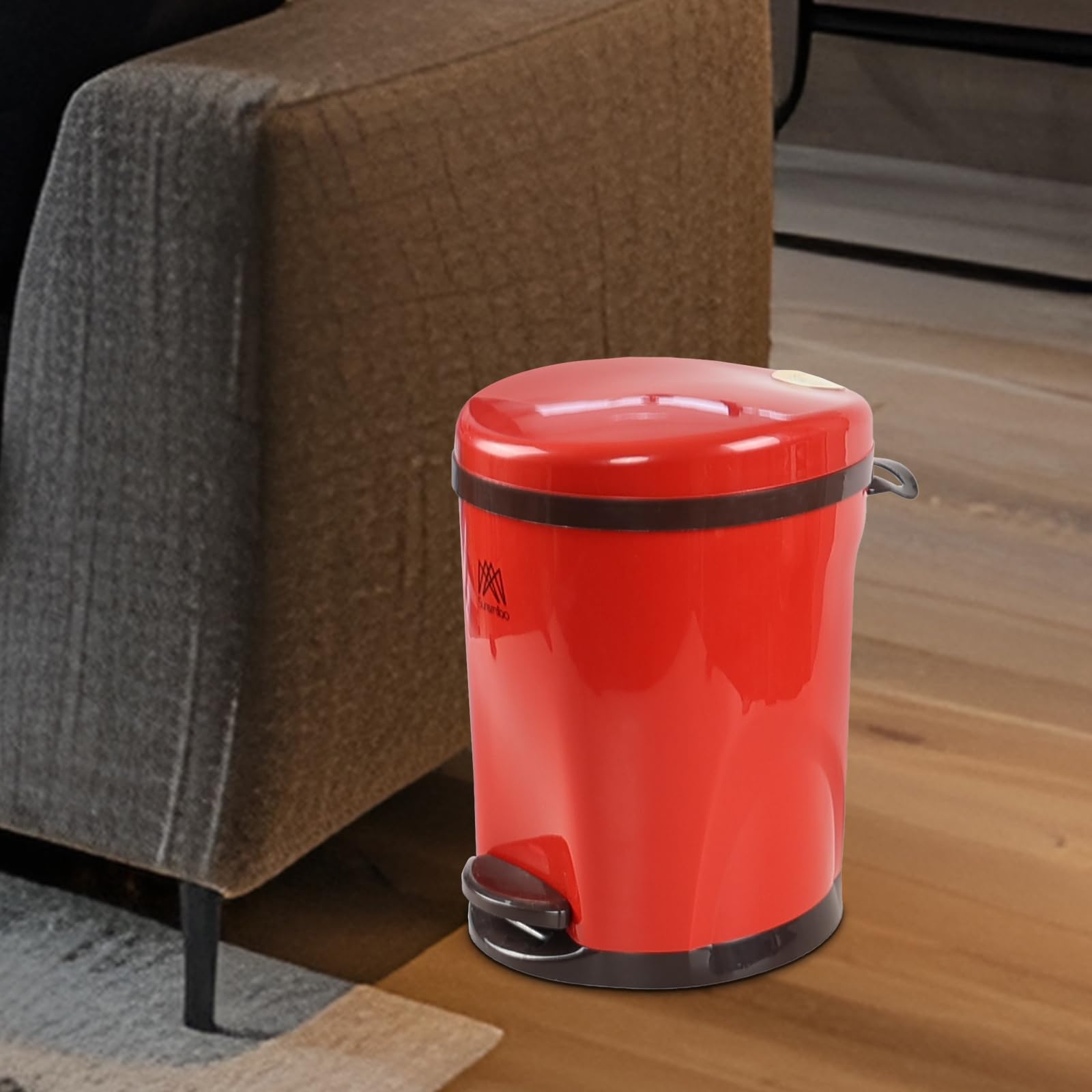 Bblina 1 Pack Plastic Foot Pedal Trash Can, 2.6 Gallon Garbage Can with Lid, Red