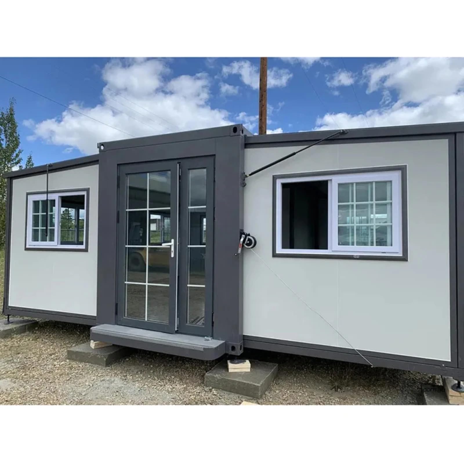 20FT 2 Bedroom Luxury Predfabricated Container Homes Granny Flat Roof Expandable Container House