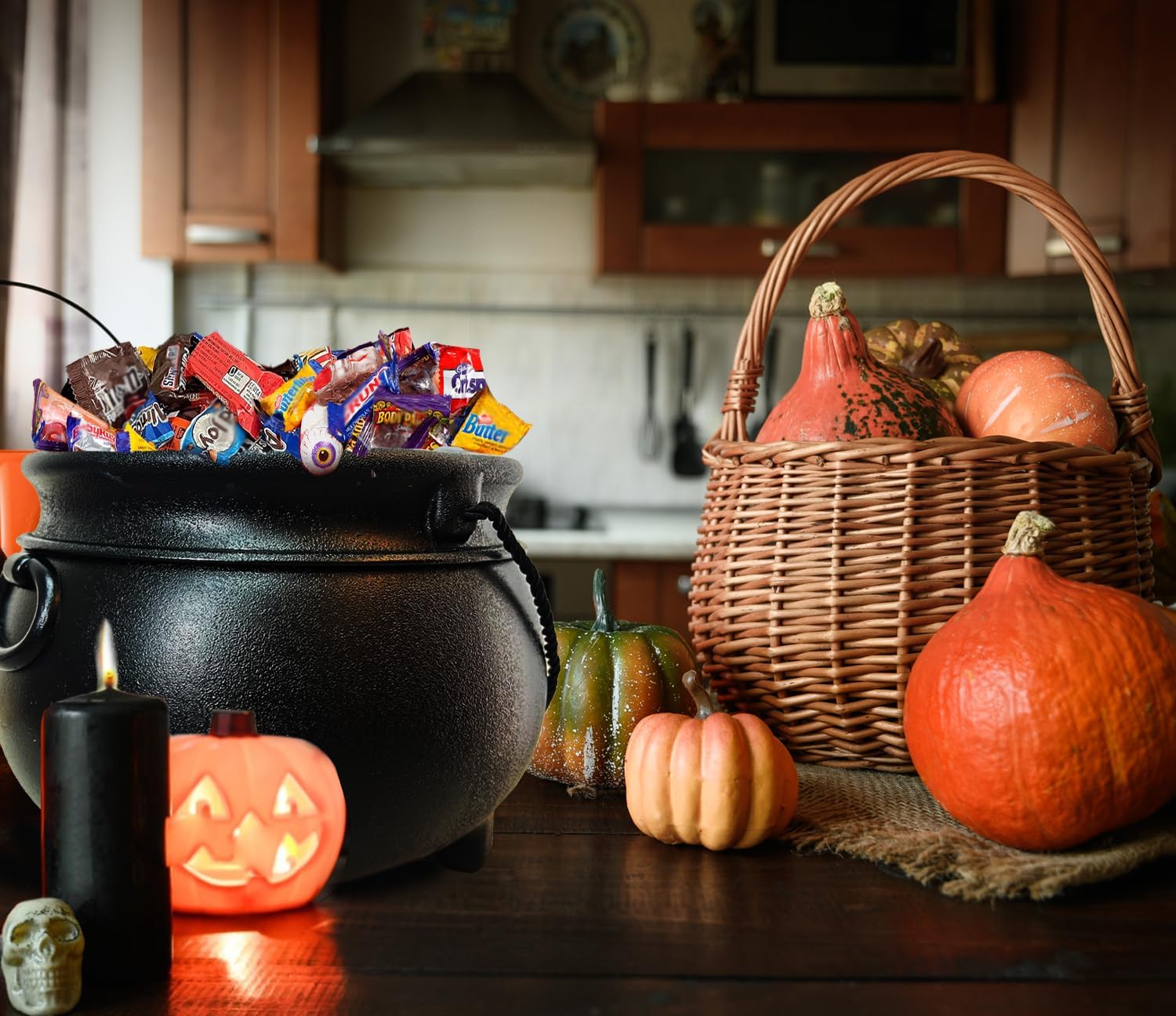 GIFTEXPRESS 12" Black Halloween Cauldron - Large Plastic Witch Kettle For Candy, Treats & Punch Bowl - St. Patrick's Day Pot of Gold Party Bucket Decor