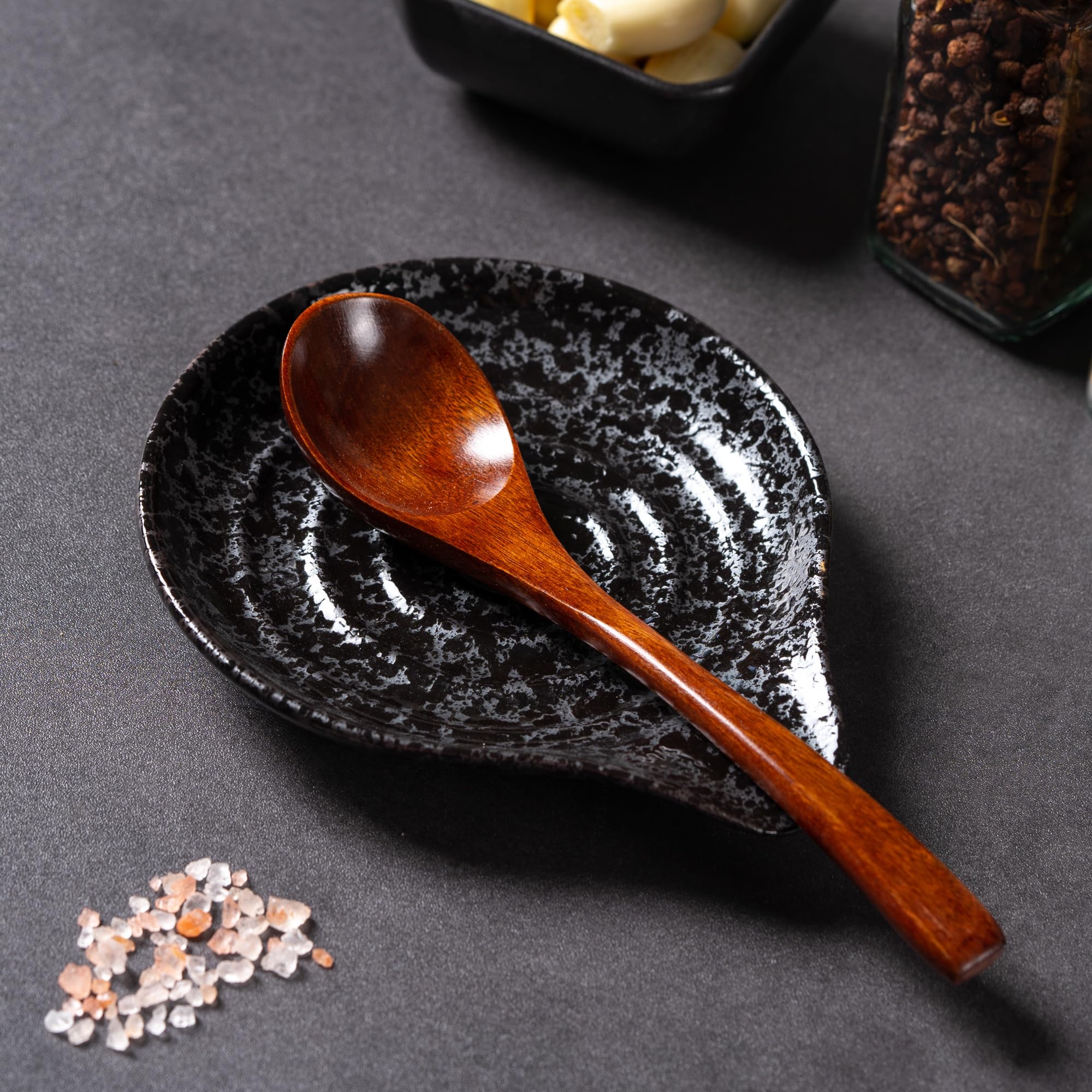 Spoon Rest, Ceramic Utensil Spoon Spatula Ladle Holder, 6 Inches Spoon Holder for Countertop, Coffee Bar Accessories Dishwasher Safe, Large Utensil Rest for Kitchen Counter Splash Black（L）