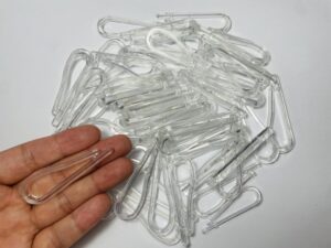 2.2inch/55mm 100pcs transparent plastic u shape alligator clips with teethless， clear shirt clips for shirt folding tie socks pants fixed clothes in place