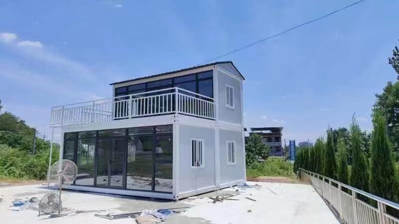 3 Room Container Houses Combined with 2 Two-Story Villas Prefab Luxury Modular Prefab Home with Terrace, guardrail, Staircase Living Room, Bathroom, Kitchen for Homes, Hotels, Offices