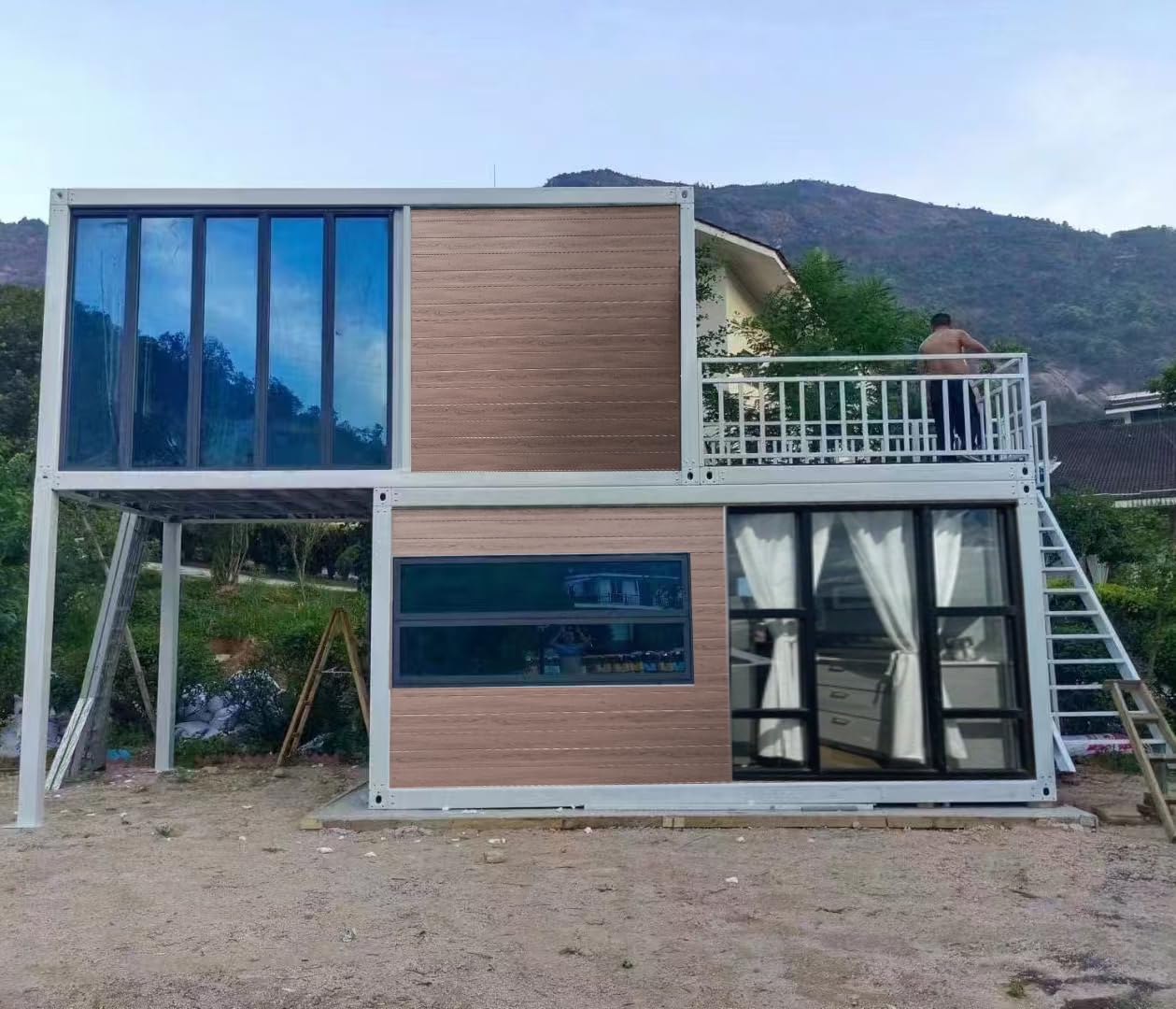 Two-Story Customized Container Houses Villas Prefab Tiny Homes to Live in for Adults Mini Foldable Mobile Home Modular Guest Homes kit casas prefabricadas para Vivir, Stair Terrace guardrail