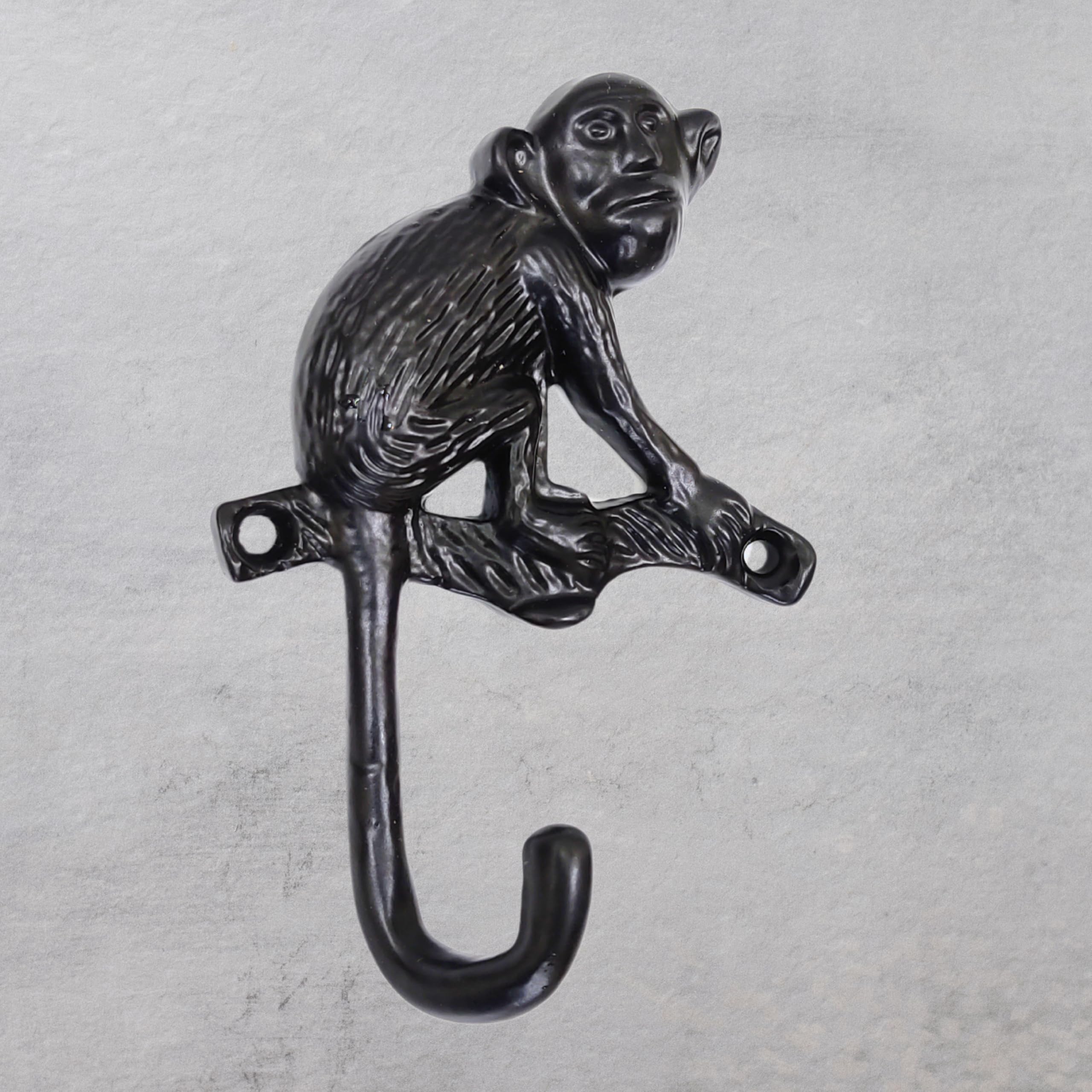 AYZCORP Set of 3 Cast Iron Monkey Shape Coat Hooks Wall Art Decor-Monkey Shape Hangers and Key Holder-Clothes Rack and Backpack Hanger-Coat Hooks Home Decor for Storage, Living Room, Hallway, Office