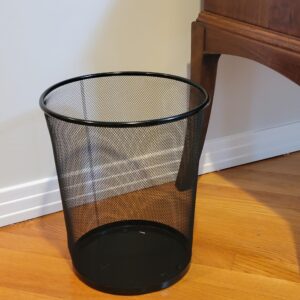 Metal Steel Mesh Round Trashcan Wastebasket for Trash in The Home, Office, Garage,L x 28cm, W x 23cm, H x 35cm, Black (6 gal).