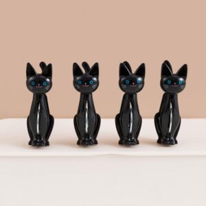 LOGOFUN 8PCS Cartoon Clothes Clips Cat Food Sealing Clamps Cat Style Plastic Clothes Pin for Household Accessories - Black & White