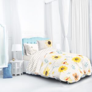 Jay Franco Disney Winnie The Pooh Twin Comforter Set - 5 Piece Bedding Includes Sheet Set & Pillow Covers - Super Soft Cozy Floral Bedding