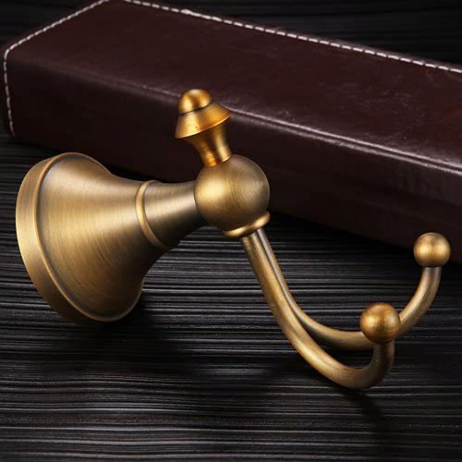 YWHWXB Vintage Wall-Mounted Towel Hook,Antique Brass Towel Hook,Bathroom Robe Hooks with Brushed Double Hooks for Bathroom Kitchen Bedroom（Max Capacity 11 Lbs）