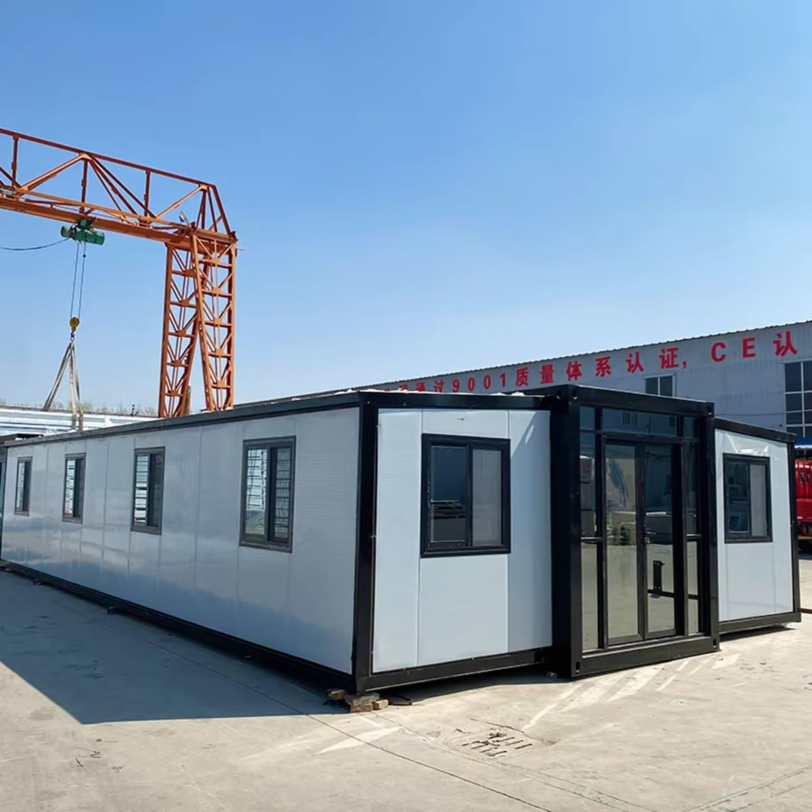 Prefab Expandable Container House Luxury Tiny Prefabricated Villa Two Bedroom with Kitchen Easy Folding 40 Ft 20 Ft