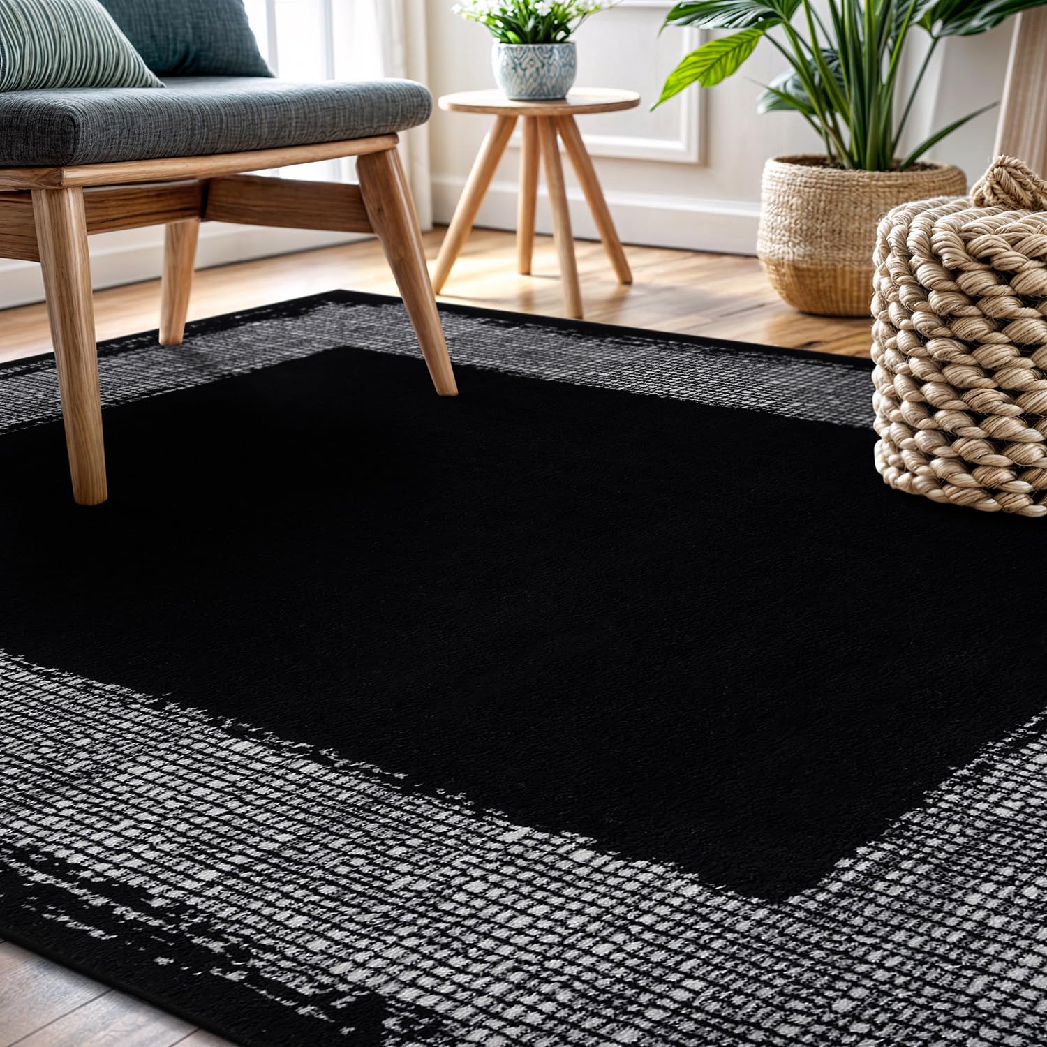 CAMILSON Modern Area Rug 5x7 Black Rugs Solid Color Bordered Design for Living Room Bedroom Easy-Cleaning Non-Shedding Indoor Carpet Alfombras para Salas Modernas (5 x 7 Black and Cream)