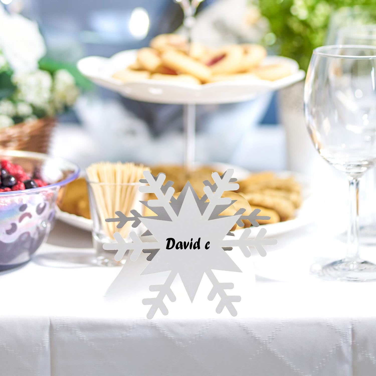 Snowflakes Place Cards,Christmas Place Cards Holiday Snowflake Blank Table Setting Folded Paper Name Tent Cards for Winter Wonderland Dinner Wedding Tables Party Decorations (25Pcs)