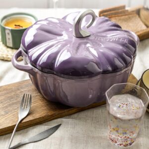 Hgjgwqh Pumpkin Dutch Oven, Pumpkin Cast Iron Dutch Oven, Pumpkin Shape Cooking Pot Enamel Pot with Lid Non-Stick Stew Pot Soup Pot, Saucepan Pot Halloween Thanksgiving Decor Gift,2L