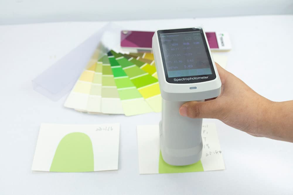 VTSYIQI Handheld Color Spectrophotometer Analysis with Measurement Repeatability ΔE*ab≤ 0.04 Single Aperture Φ8mm Φ11mm Software Support Windows 3.5 inches Full Color Screen Smart Auto Calibration