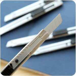 Stainless steel utility knife, metal paper cutter, thickened blade, small carving knife, dismantling express knife, wallpaper knife