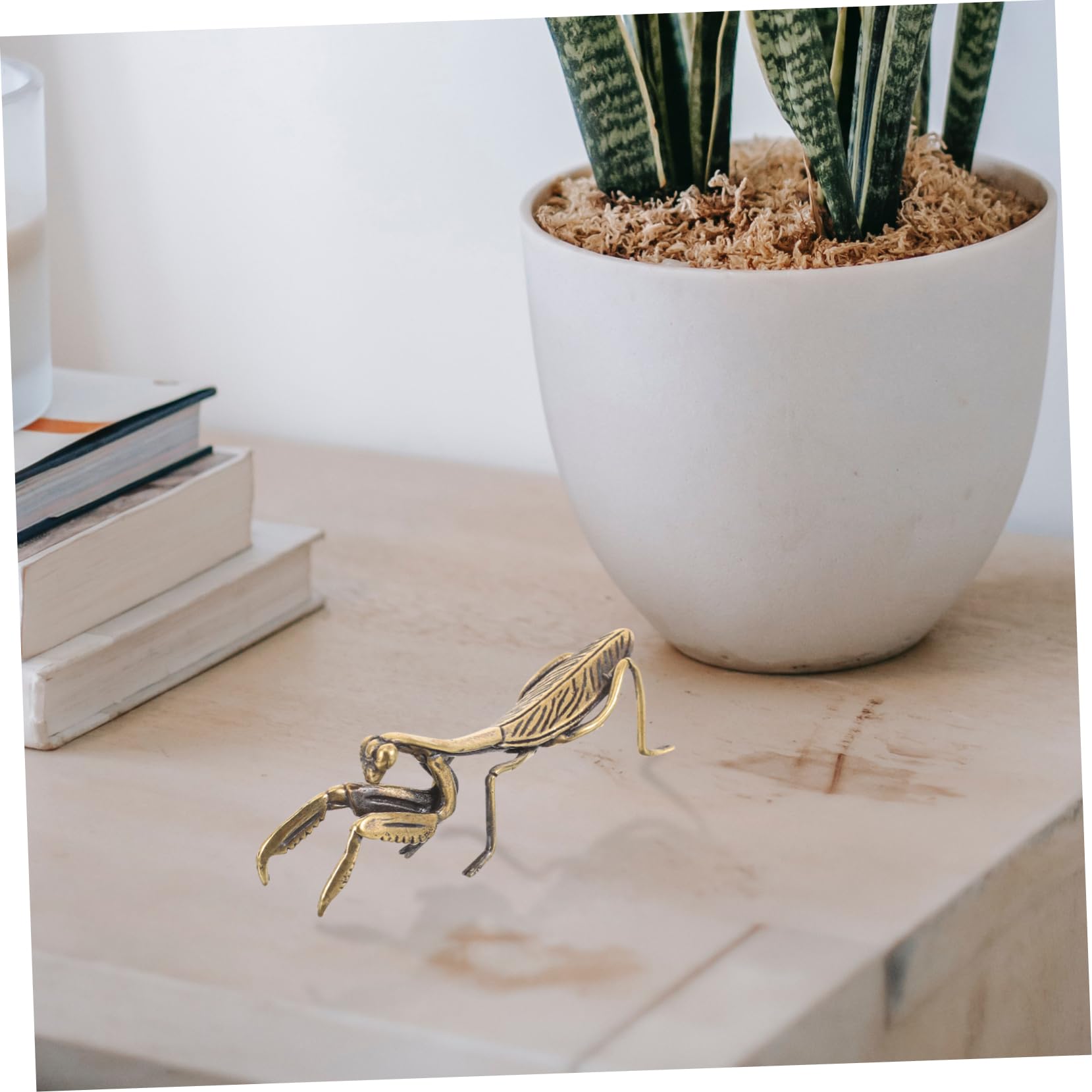 ULDIGI Tabletop Decor Mini Fairy Garden Animal Mini Mantis Model Desk Mantis Statue Novelty Mantis Decoration Ornament Good Luck Figurine Animal Statue Decor Animal Decor Retro Copper