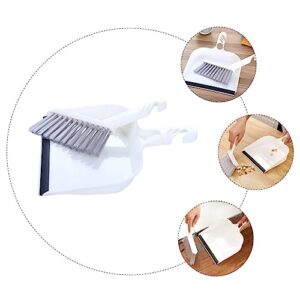 Unomor 1 Set White Brush Plastic Dust Pan Broom Brush Cleaning Accessory Broom with Dustpan Cleaning Tool