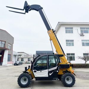 Compact Design**: The Mini Telescopic Handler is Ideal for Tight Spaces, Combining functionality with a Compact Size, Perfect for Indoor and Outdoor use.