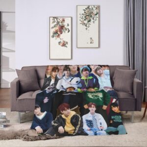 Stray Kids Seungmin Blanket Soft and Warm Lightweight Fluffy Throws Blankets Rug Carpet Gift for Beach Yoga Bedroom Living Room Decoration Sofa Camping Trip Dorm Decor All Season