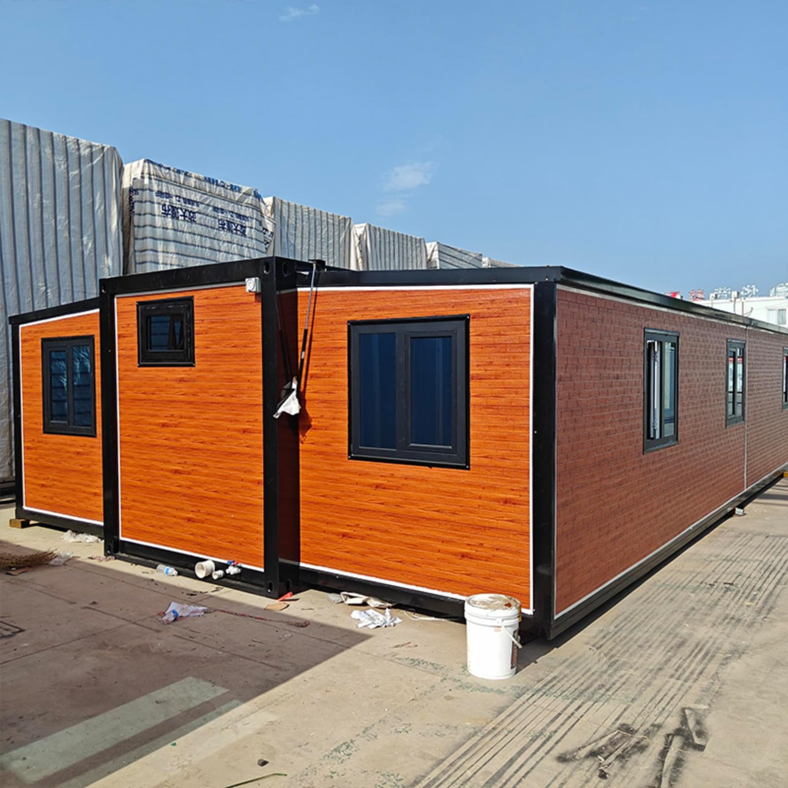 Folding Expandable Container House–20ft Modular Home with 2 Bedrooms, Kitchen and Bathroom, Perfect for Temporary Accommodations and Recreational Living