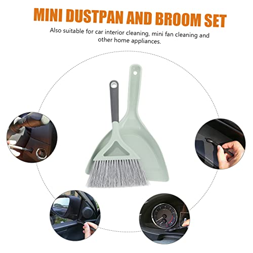 FOYTOKI 1 Set Broom Dustpan Desktop Cleaning Supplies Kitchen Desktop Dustpan Cage Cleaner Desktop Cleaning Broom Mini Broom Keyboard Mini Dustpan Mini Garbage Container Plastic Green