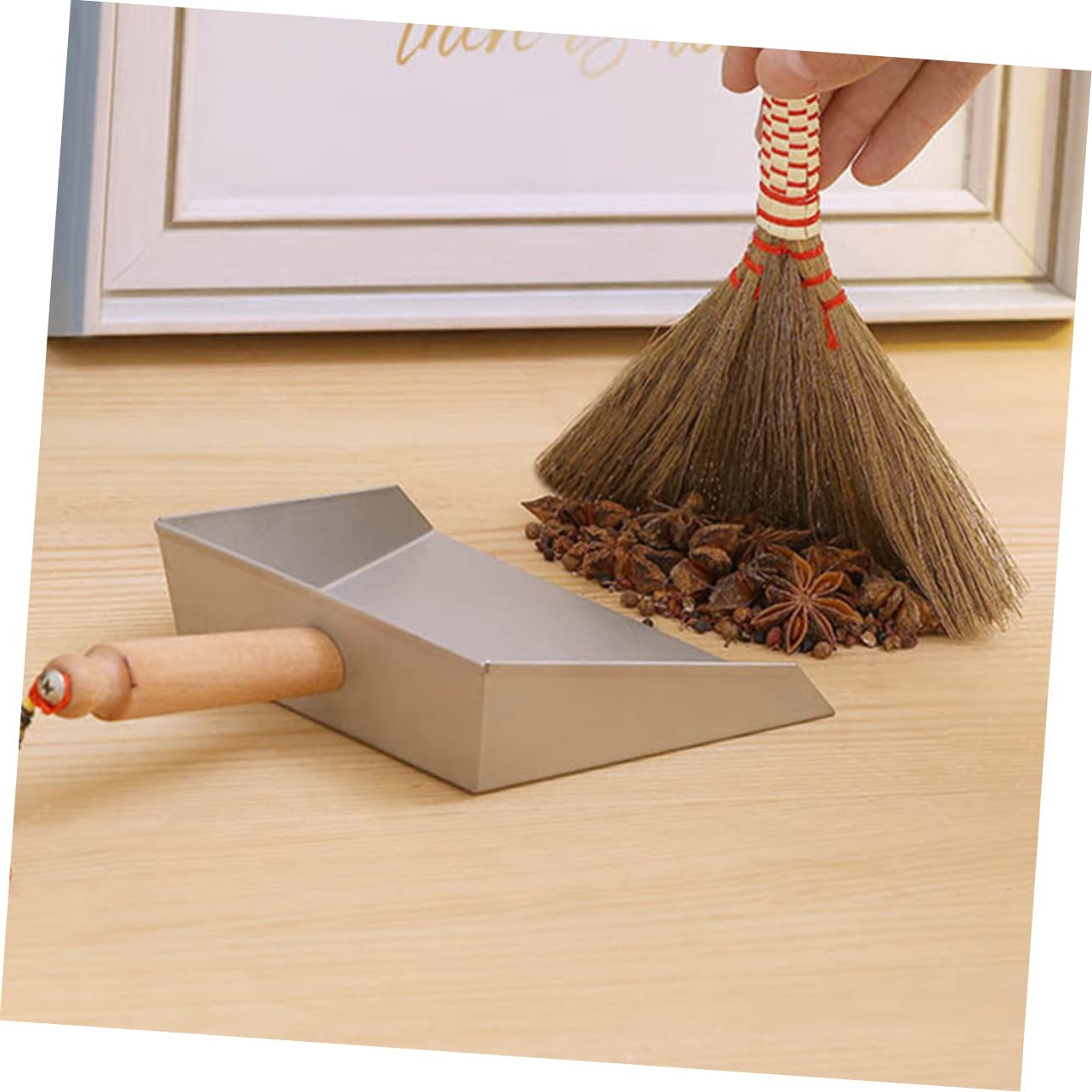 SKISUNO 1 Set Mini Broom Set Floor Broom Multi-Function Mini Dustpan Table Brush Mini Cleaning Broom Miniature Dustpan and Brush Household Table Broom Dust Pan Toy Small Table Broom Wooden