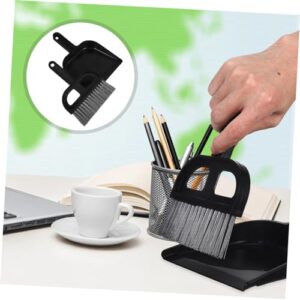 Garneck 1 Set Broom Dustpan Set Auto Car Automotive Cars Brooms Detailing Brush Multi-Function Mini Dustpan Car Vent Cleaner Dust Pan Car Detail Brush Desktop Cleaning Broom Black Plastic