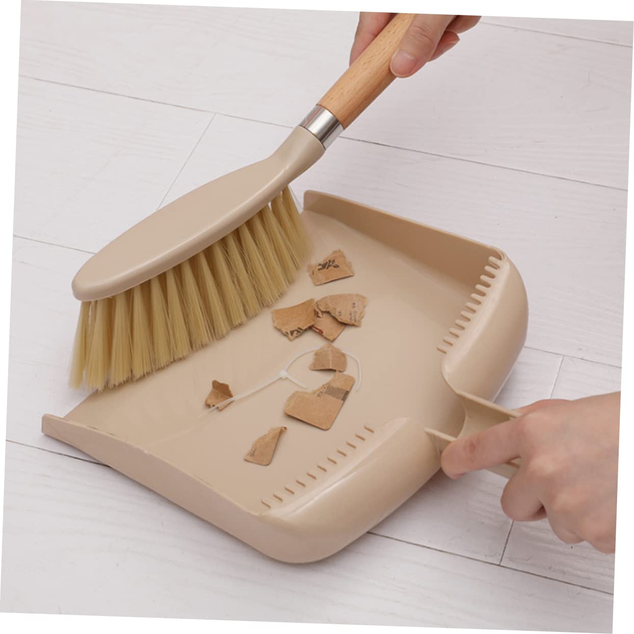 FOYTOKI 1 Set 2pcs Desktop Dustpan Computer Keyboard Cleaner Small Hand Mini Cleaning Brush Tiny Broom Dustpan Kit Broom Outdoor Miniature Dustpan and Brush Home Dust Remover Pp Beige