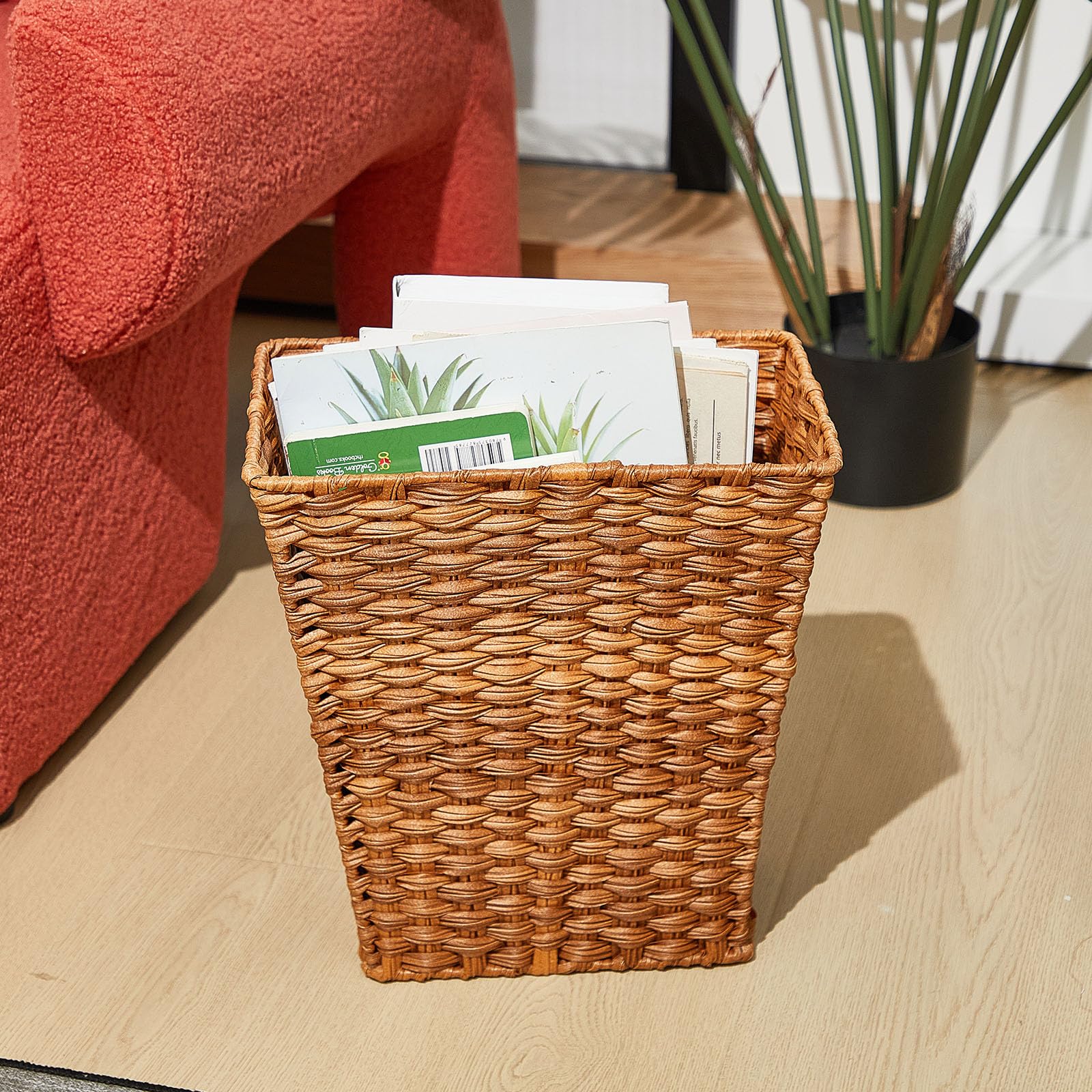 Dandat 2 Pieces Small Woven Basket Trash Can Bathroom Waste Baskets Decorative Rectangular Trash Basket Bin Plastic Woven Garbage Can Wastebasket for Home Laundry Kitchen Bedroom Office Craft (Brown)