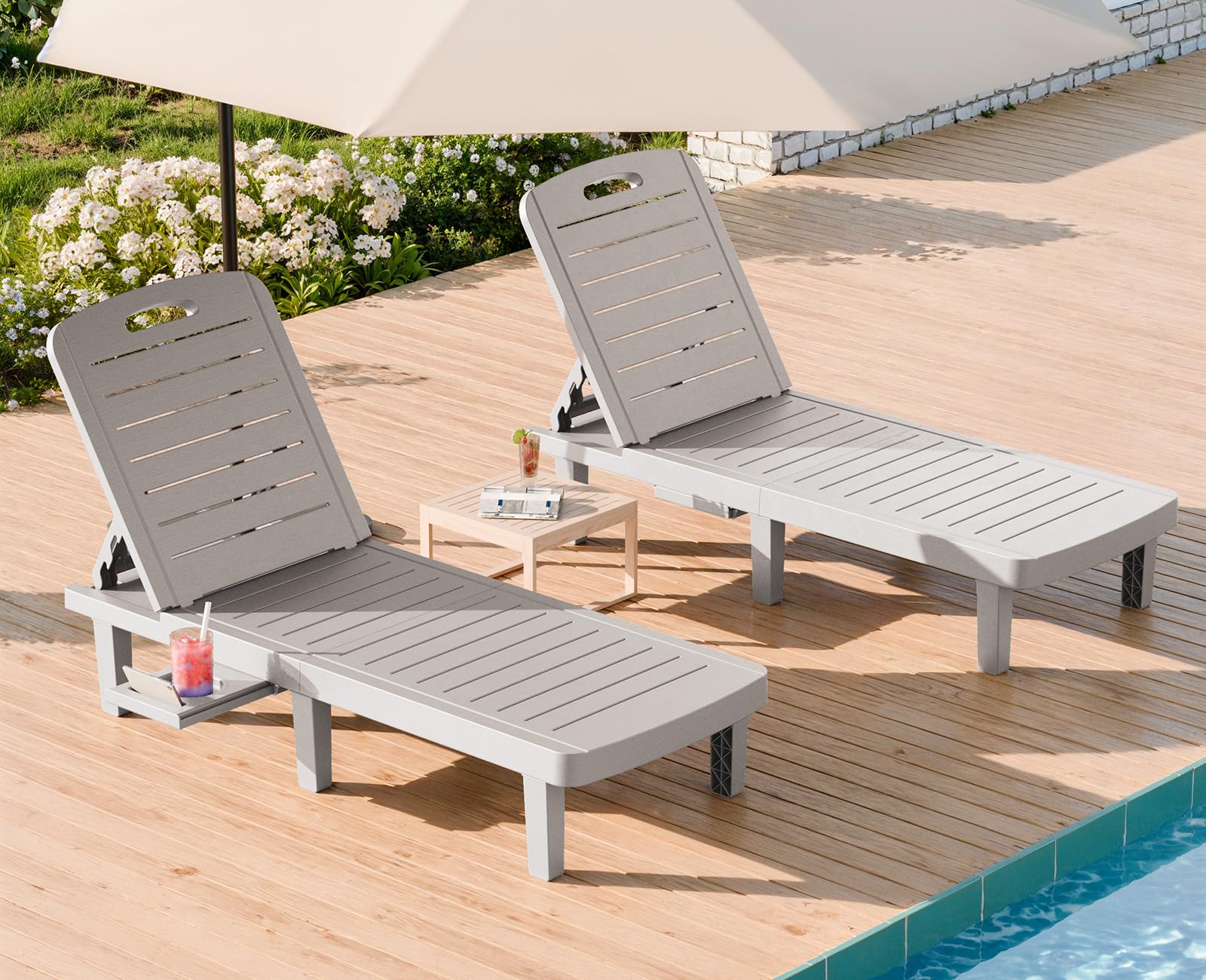 WACASA Outdoor Chaise Lounge Chairs Set of 2, Oversized Lounge Chairs with 5-Level Adjustable Backrest & Cup Holder, Resin Waterproof Pool Lounge Chairs for Poolside,Patio, Beach, Yard, Gray