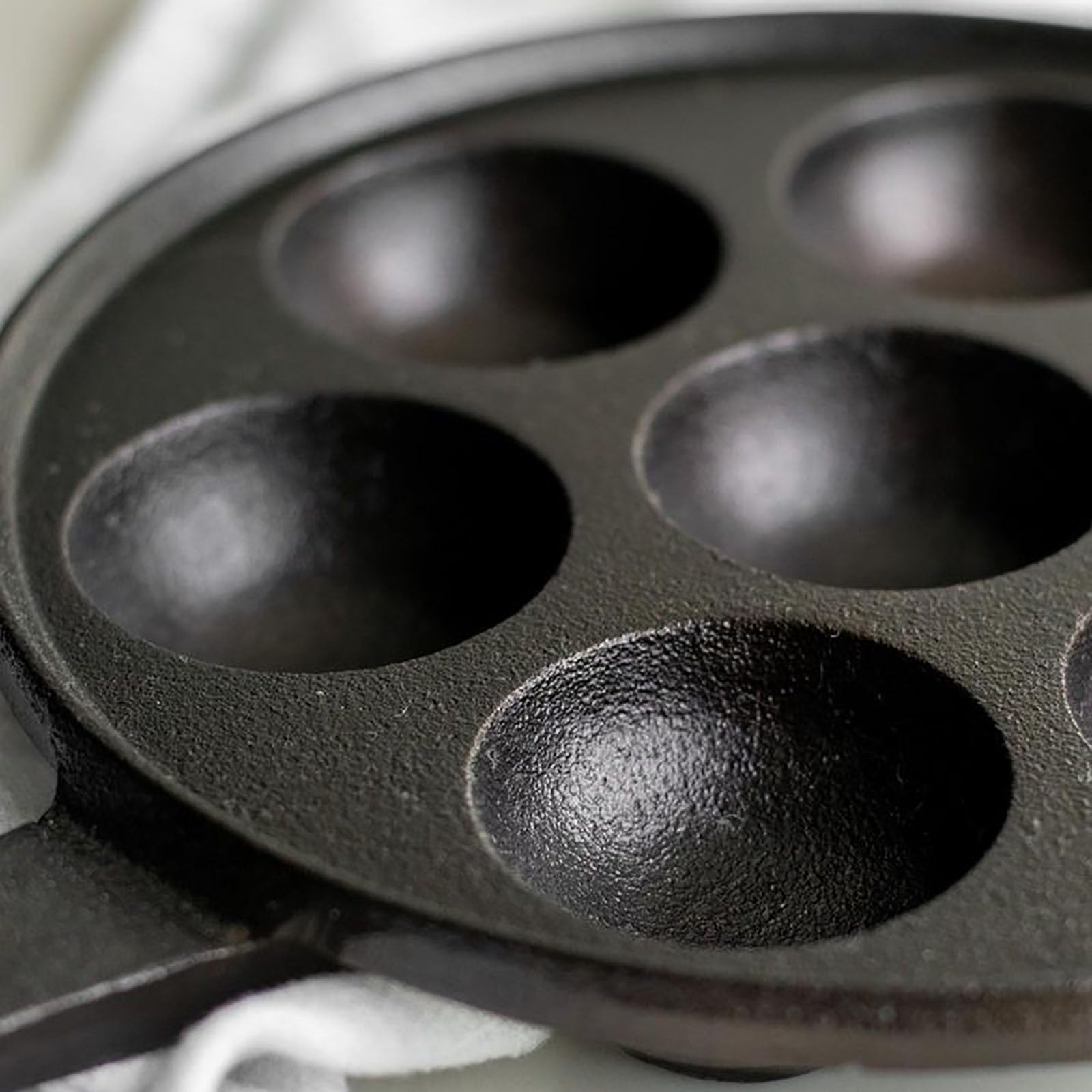 WUWEOT Cast Iron Aebleskiver Pan, 2" Poffertjes Danish Pancake Balls Griddle, 7 Hole NonStick Ebelskiver Pan, Half Sphere Takoyaki Maker with Turn Sticks and Brush for Baking Cooking