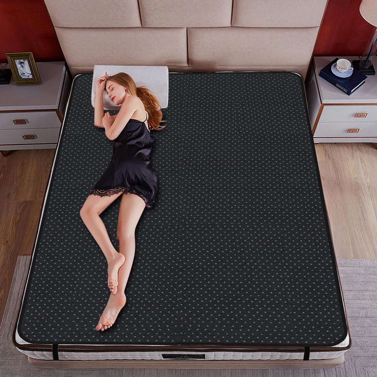 EOHELGRO Grounding Mat for Bed, Grounding Mattress Cove for Improve Sleep, Grounding Sleep Pad, Earth Mat Carbon Leatherette Grounding Therapy (54" x 78")