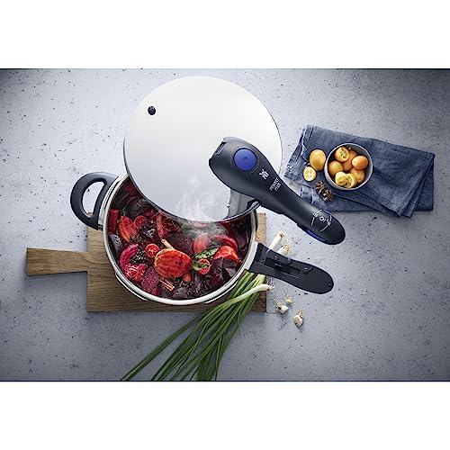 WMF Perfect Plus – Set with Quick Cooker Diameter 22 cm Diameter of 4 Litres and a Half + Body 3 Litres with Flame Protection, Cromargan Stainless Steel for Induction