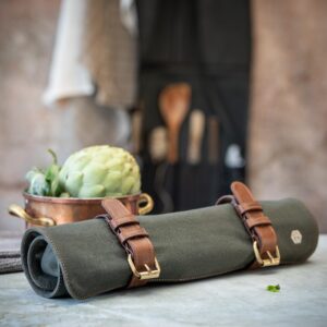 Knife Bag made of durable Canvas & genuine Leather - Chef's Knife Roll Case for Cooking & BBQ - Knives storage case Lars (Olive-Green)