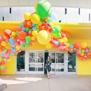 Ponamfo Lime Green Balloons Garland Kit - 154 Pcs 5/10/12/18 Inch Latex Balloon Arch Kit as Birthday Party Balloons Gender Reveal Balloons Baby Shower Balloons Wedding Anniversary Bridal Shower Party