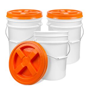 5 gallon white bucket with orange gamma seal screw on airtight lid (3 count), food grade storage, premium hpde plastic, bpa free, durable 90 mil all purpose pail, made in usa