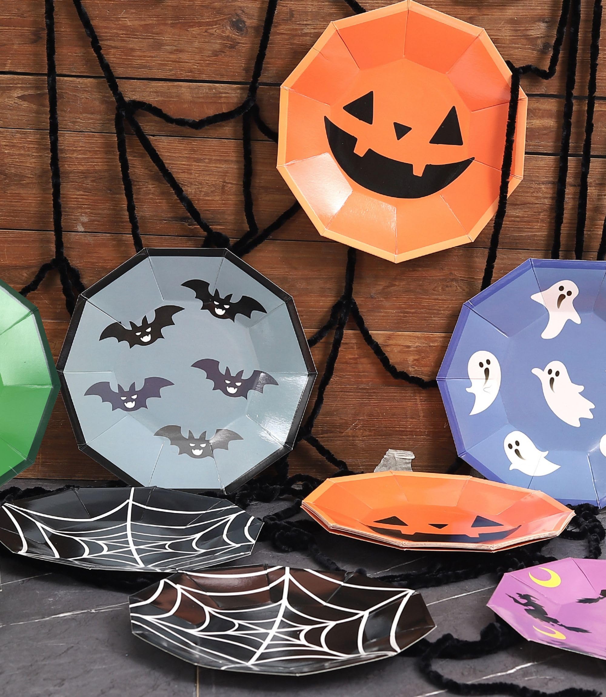 Winoo Design Halloween Plates - 48 PK - Halloween Paper Plates Disposable for Halloween Decor Halloween Decorations for Table Halloween Party Supplies Halloween Party Favor