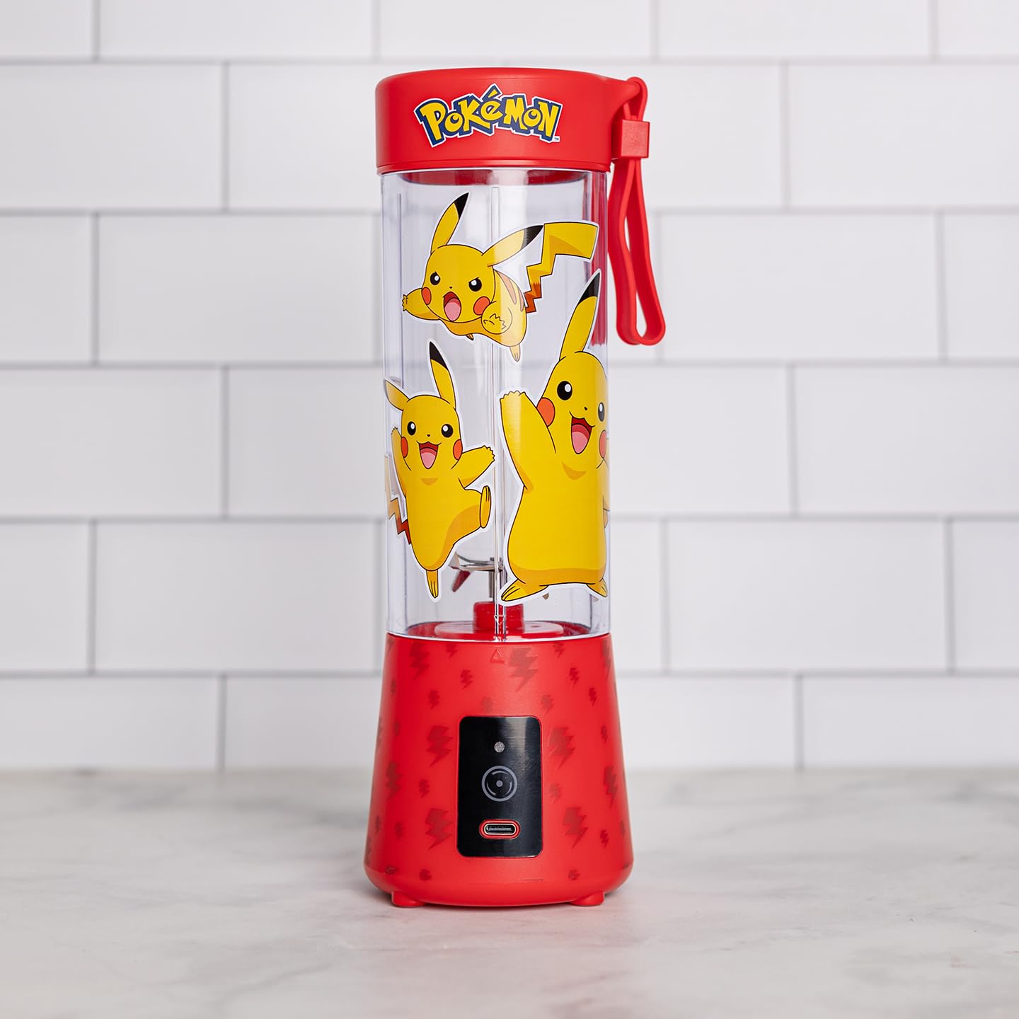 Uncanny Brands Pok mon Pokémon USB-Rechargeable Portable Blender