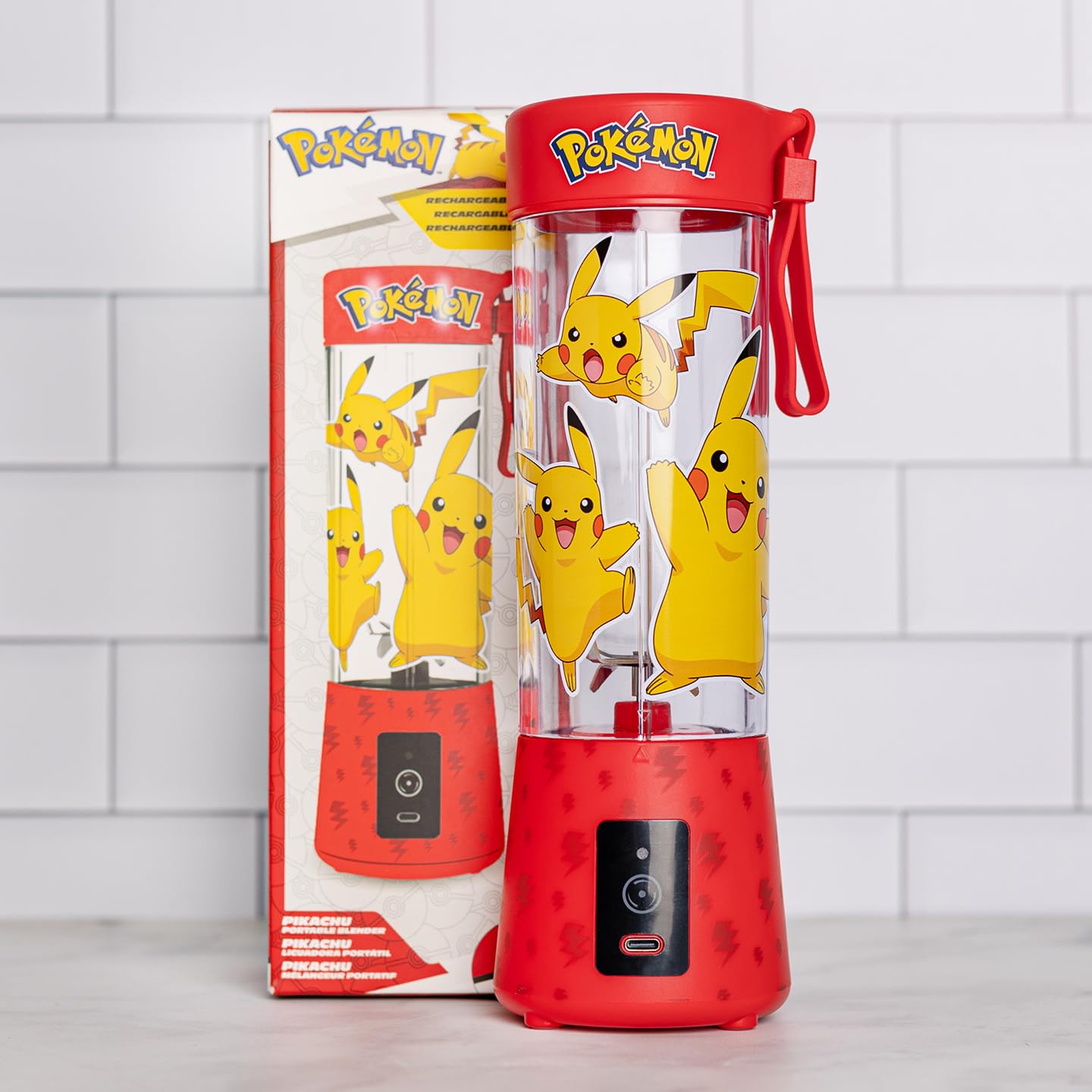 Uncanny Brands Pok mon Pokémon USB-Rechargeable Portable Blender