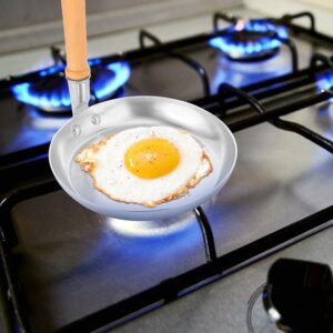 Angoily Tamagoyaki Pan Nonstick Egg Frying Pan Japanese Oyakodon Pan Tamagoyaki Egg Pastry Pan Mini Metal Skillet Omelette Pan with Wood Handle for Home Kitchen 17CM Japanese Egg Pan